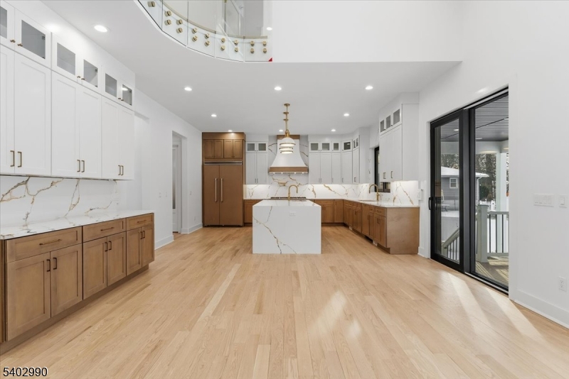 83 Falcon Rd