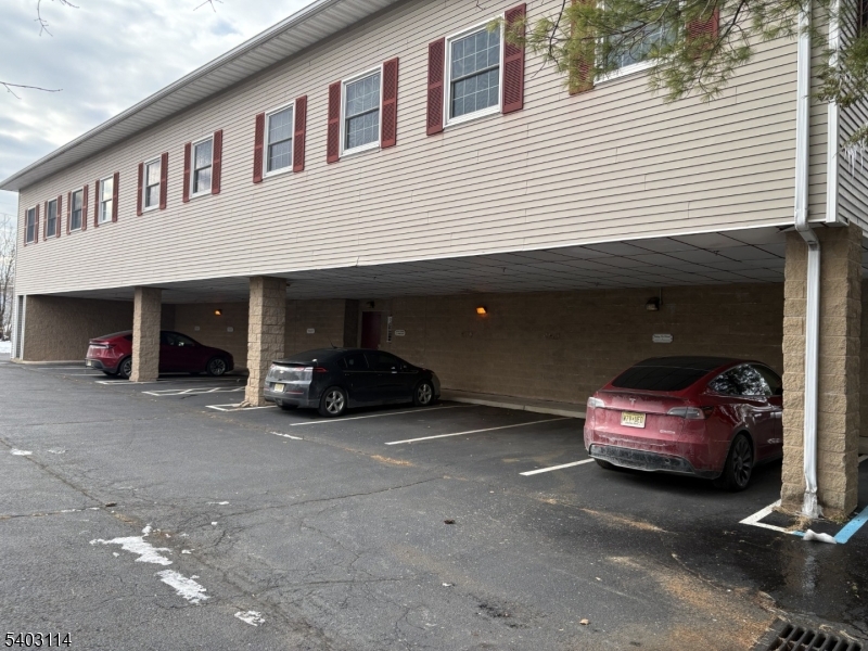 10 N Gaston Ave #6