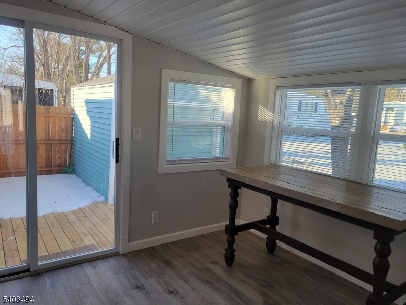 131 Douglas Dr