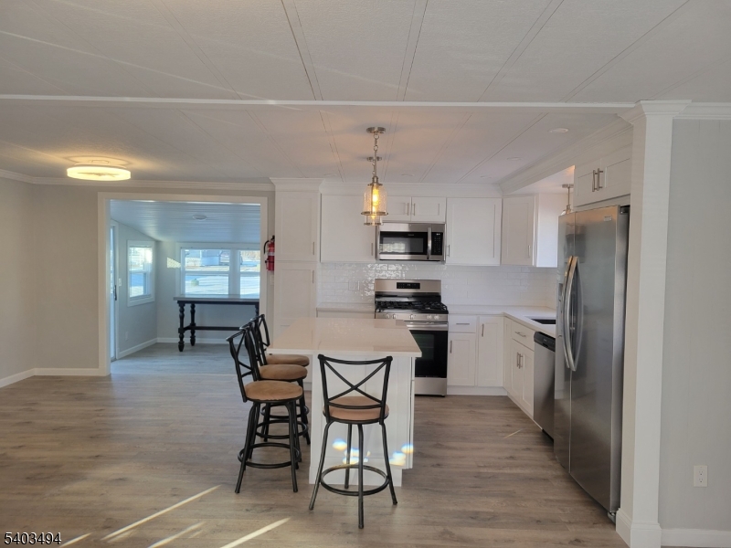 131 Douglas Dr