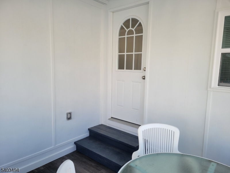 131 Douglas Dr