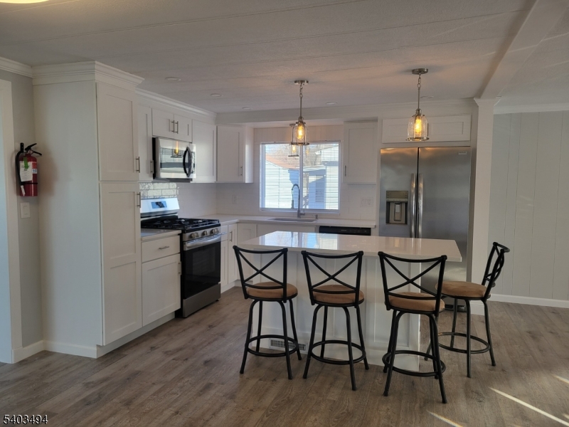 131 Douglas Dr
