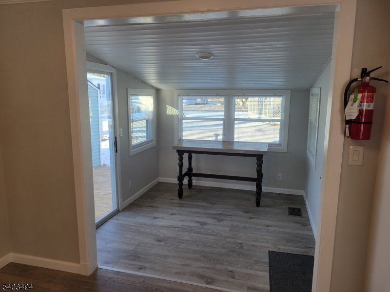 131 Douglas Dr