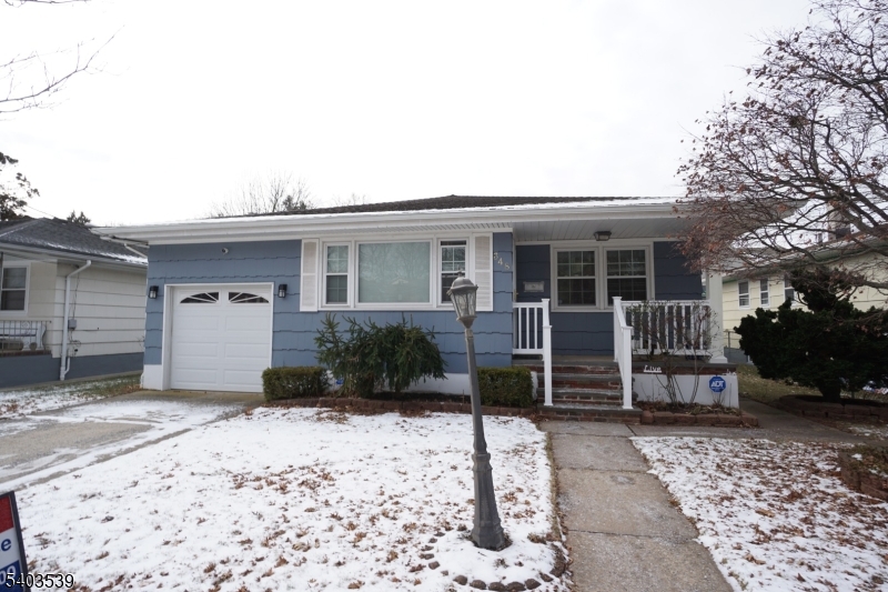 348 W Emerson Ave