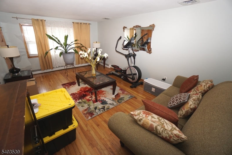 348 W Emerson Ave