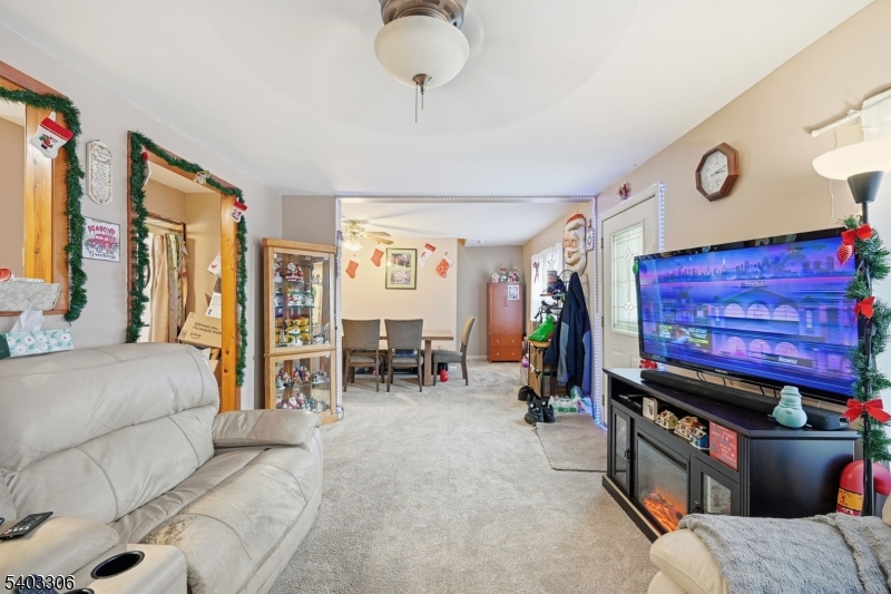 12 Quill St