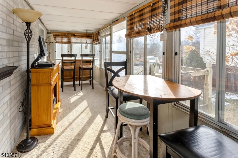 195 W Main St Unit G #G