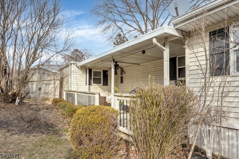 195 W Main St Unit G #G