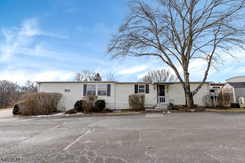 195 W Main St Unit G #G