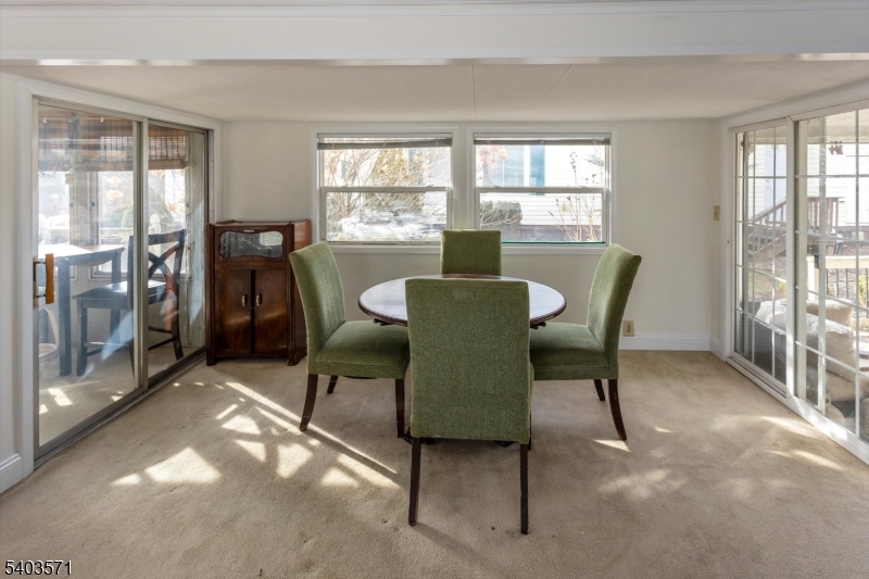 195 W Main St Unit G #G