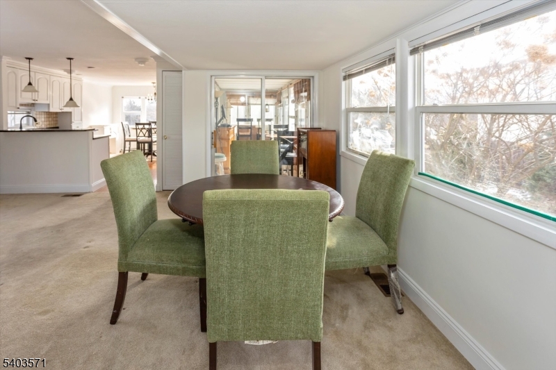 195 W Main St Unit G #G