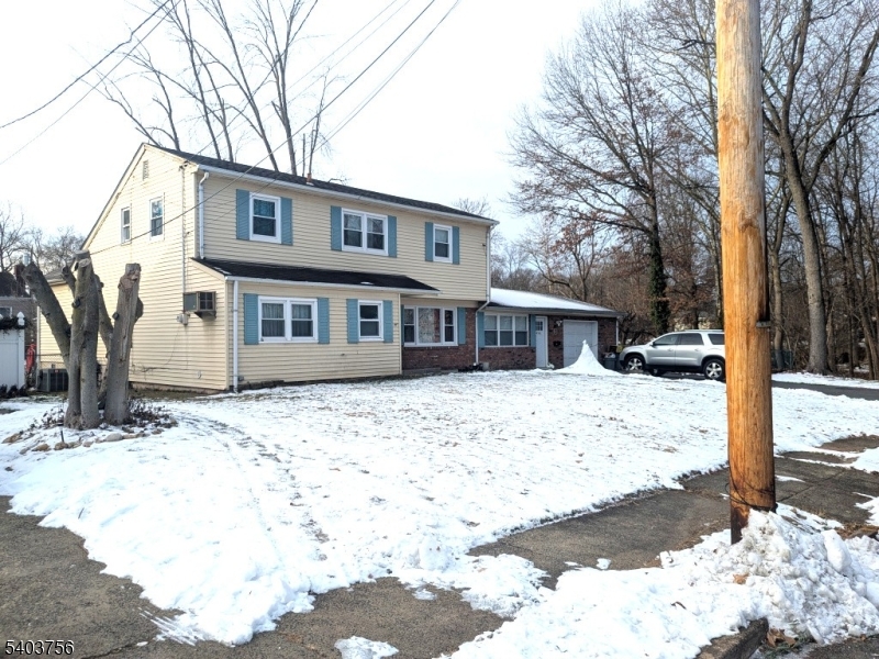 726 W Milton Ave #1