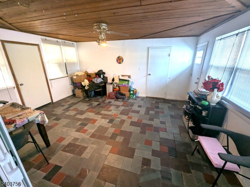 726 W Milton Ave #1