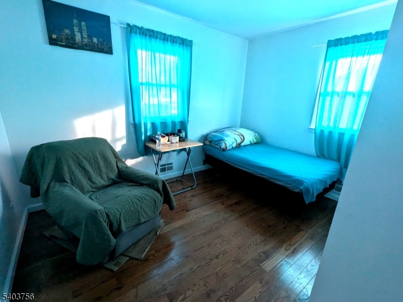 726 W Milton Ave #1