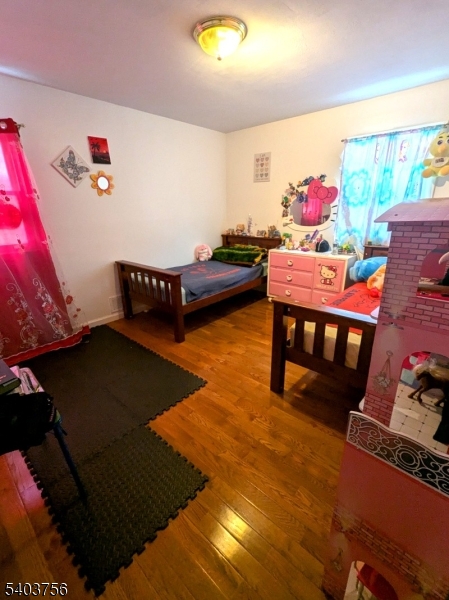 726 W Milton Ave #1