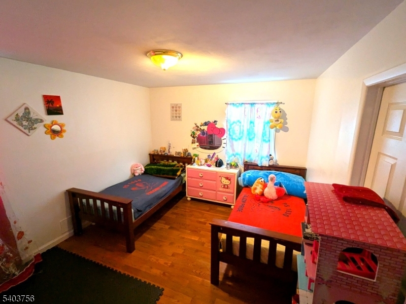 726 W Milton Ave #1