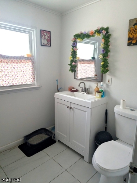 726 W Milton Ave #1