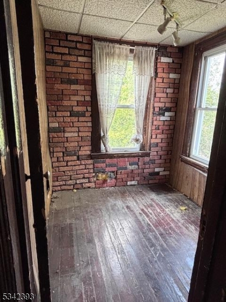 1 Reid Ave