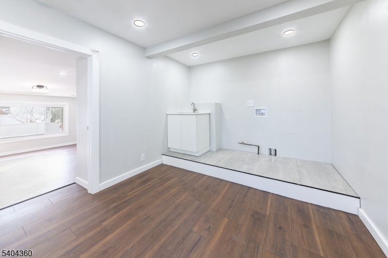 34 Kearney St