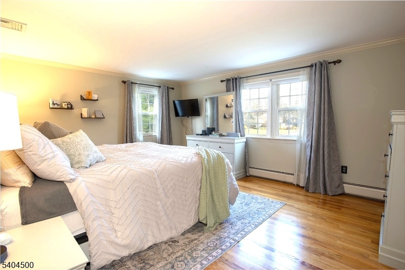 40 Westgate Dr