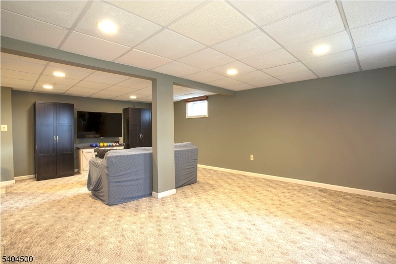 40 Westgate Dr