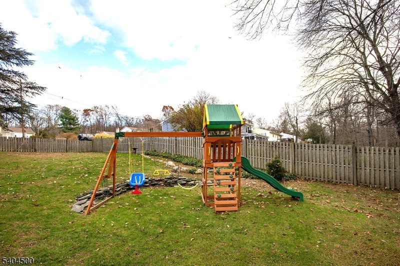 40 Westgate Dr