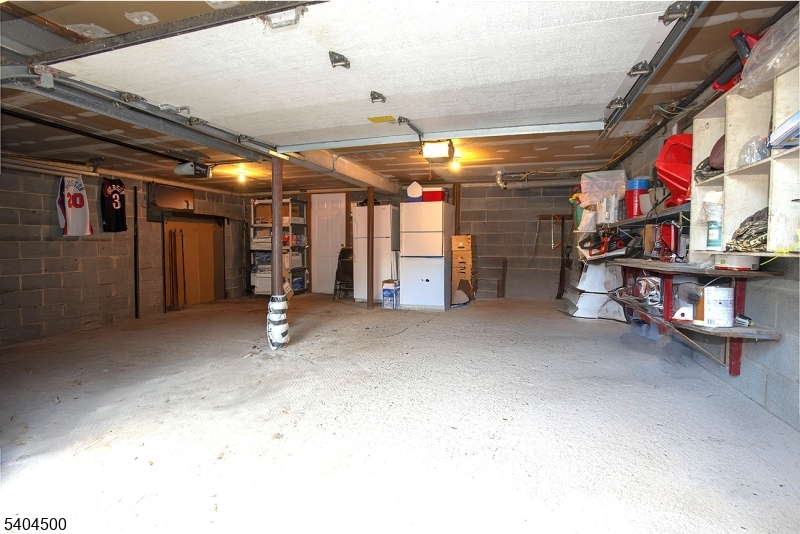 40 Westgate Dr