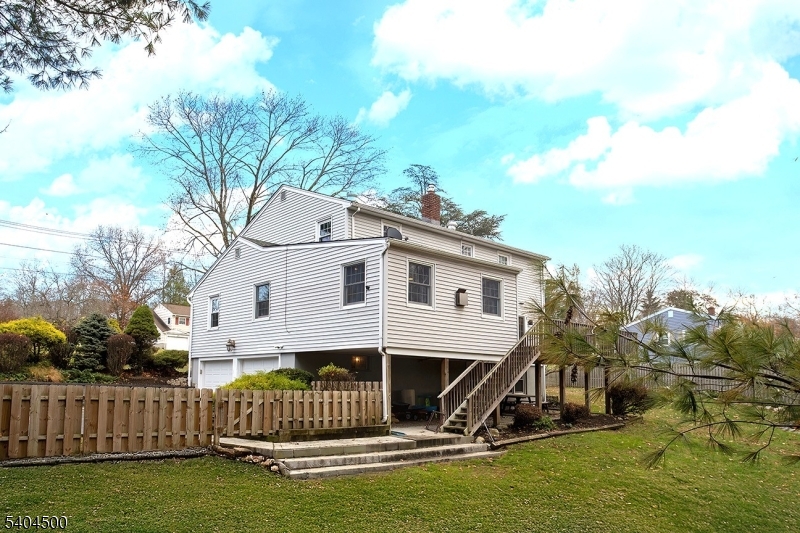 40 Westgate Dr