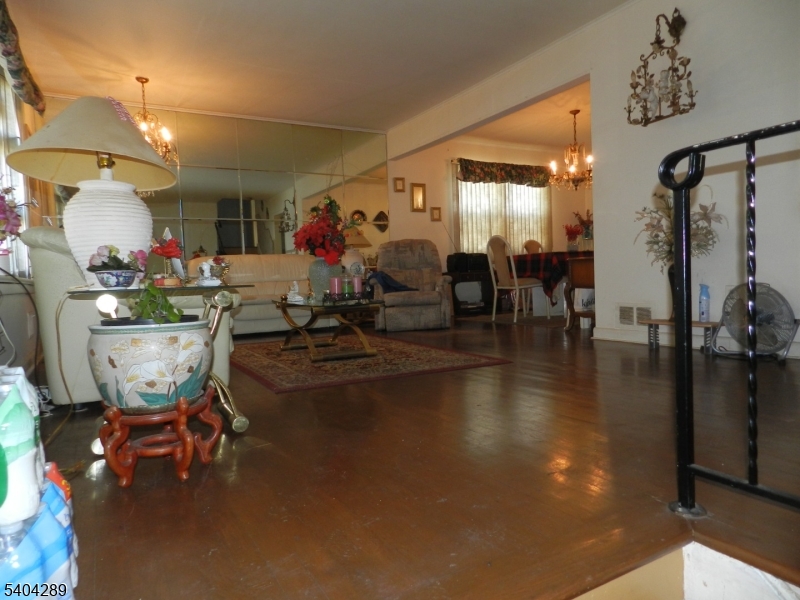 2442 Terrill Rd