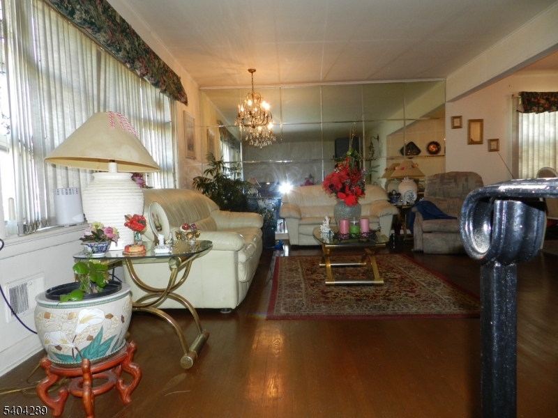 2442 Terrill Rd