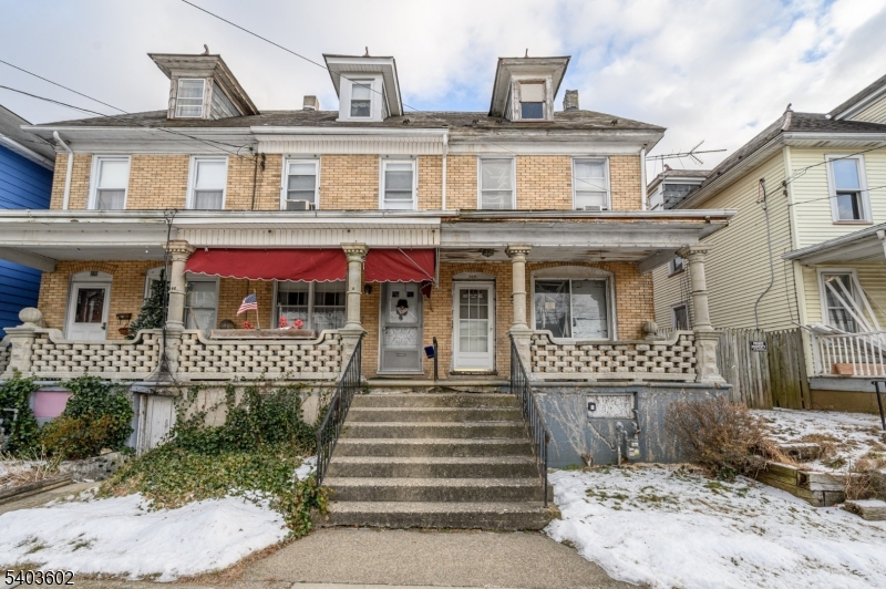 368 Thomas St