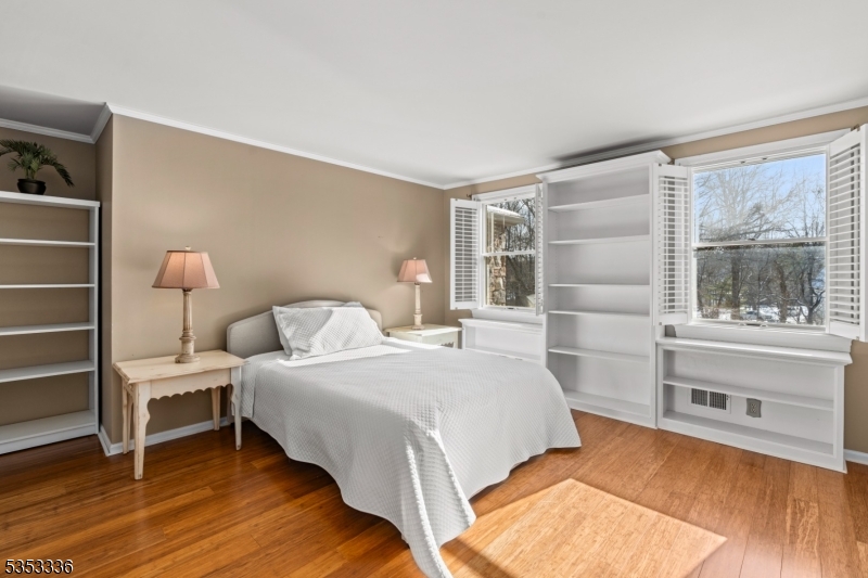 303 Mendham Rd
