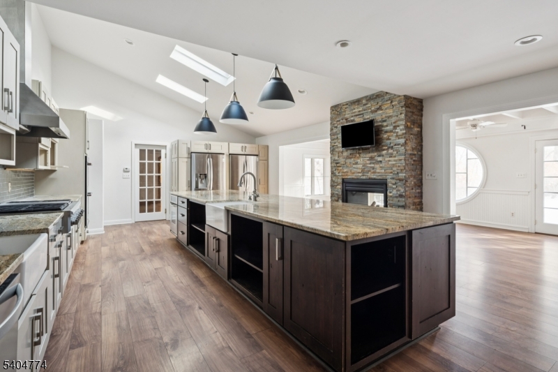 303 Mendham Rd