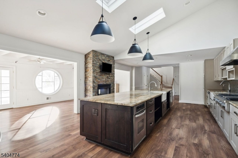 303 Mendham Rd