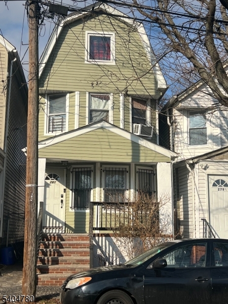 281 S 18Th St