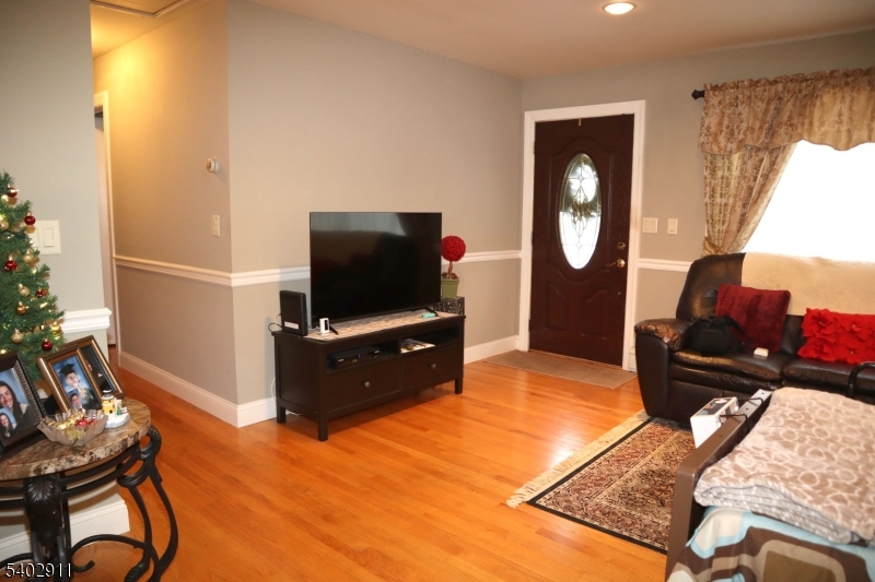 97 Squaw Brook Rd