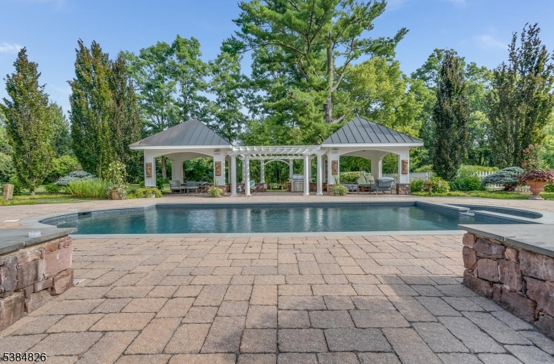 312 Hamden Rd