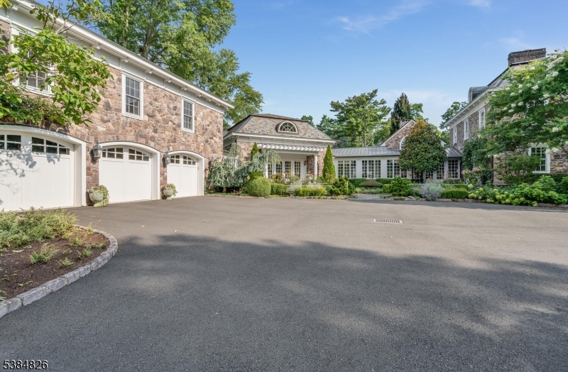 312 Hamden Rd