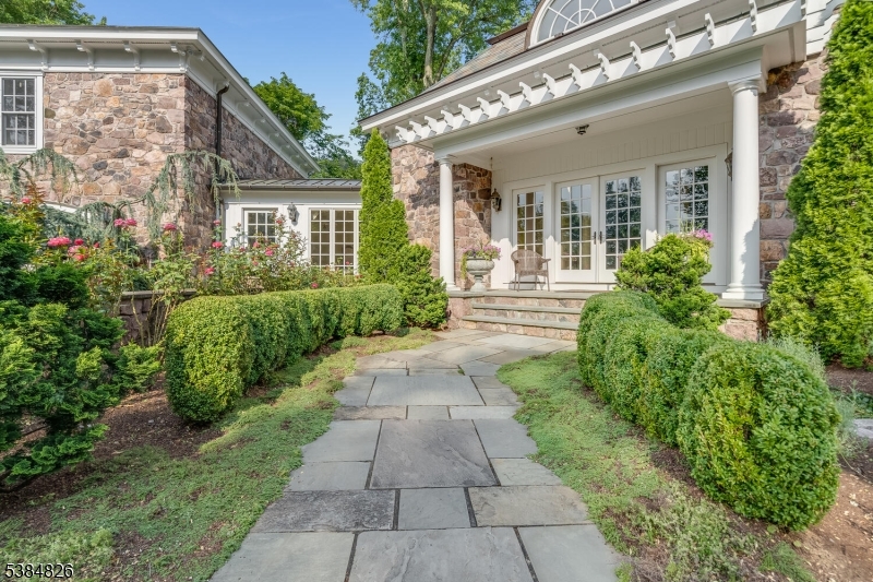 312 Hamden Rd