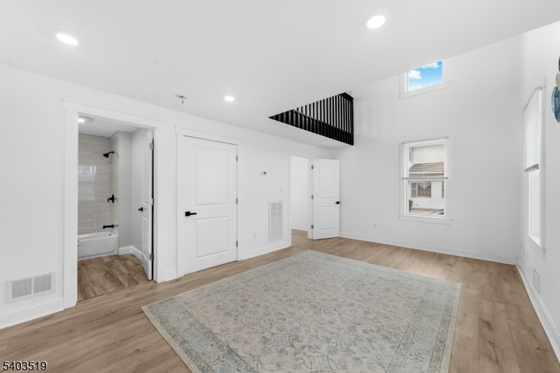 15 W Main St