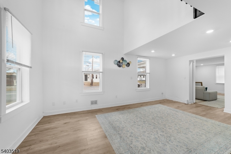 15 W Main St