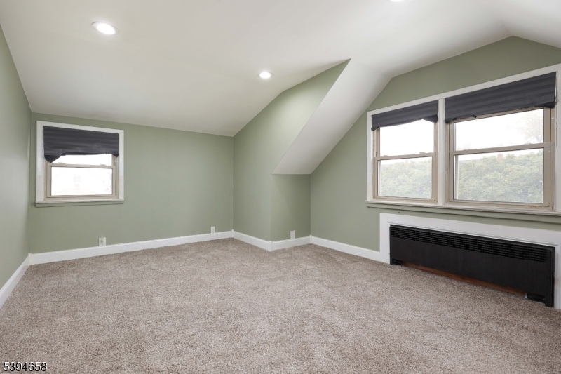 825 Dennis Pl