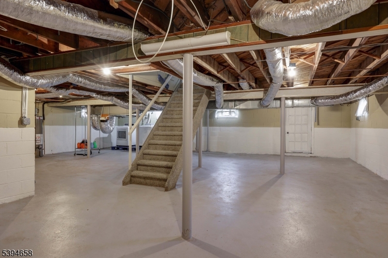 825 Dennis Pl
