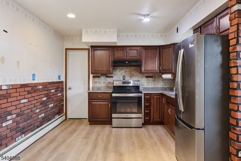 5504 Berkshire Valley Rd