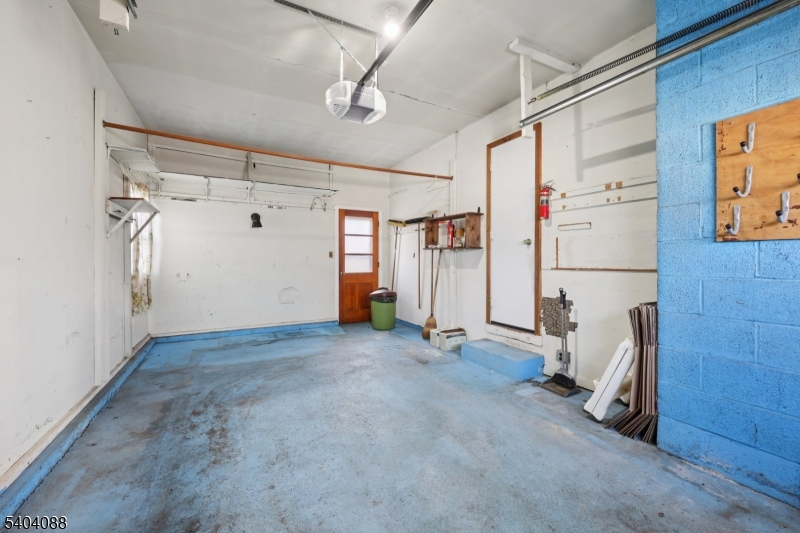 5504 Berkshire Valley Rd