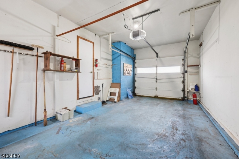 5504 Berkshire Valley Rd