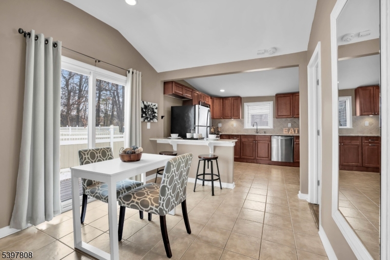 193 JACKSONVILLE DR.