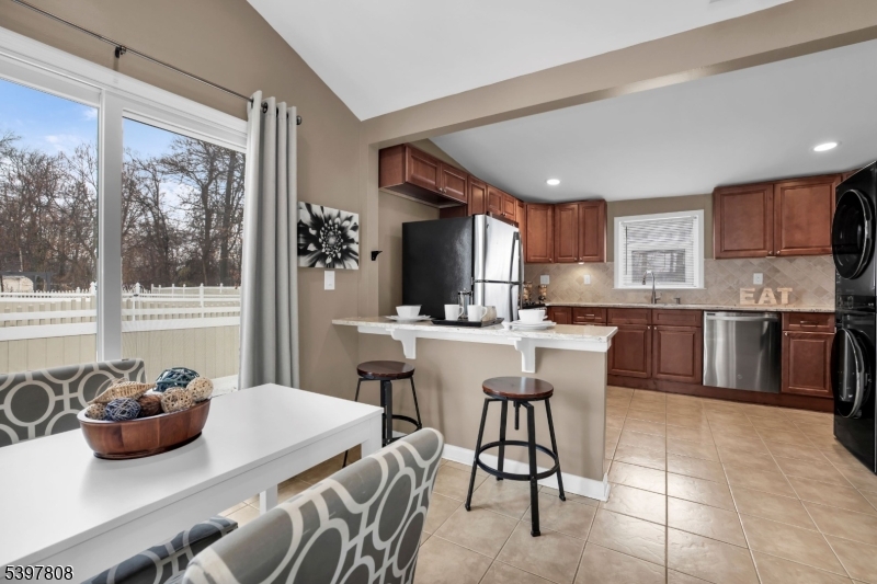 193 JACKSONVILLE DR.