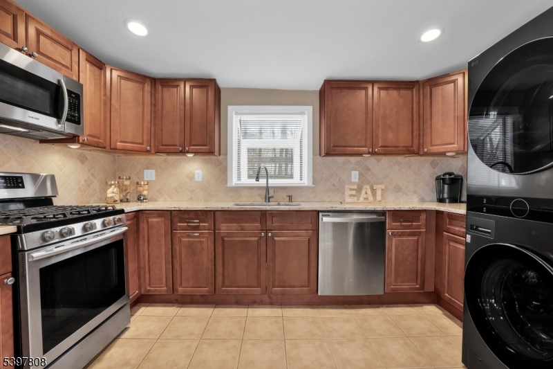 193 JACKSONVILLE DR.