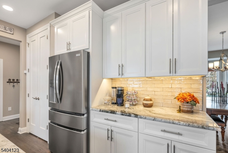 7 WINDING RIDGE ROAD